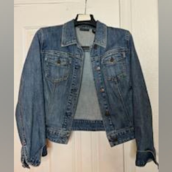 Jean Jacket - Picture 1 of 3